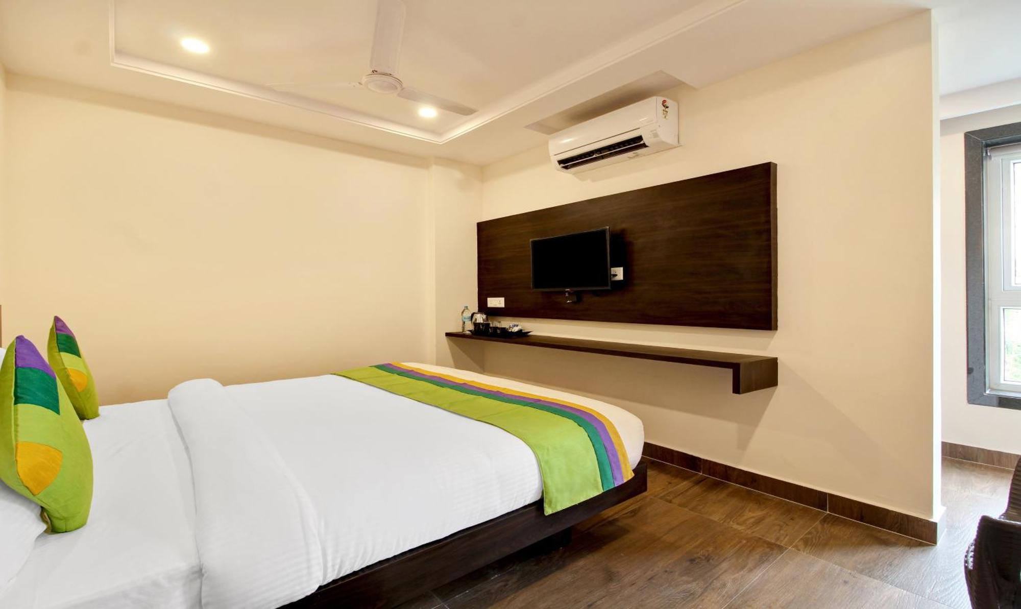 Treebo Excella Hotel วิสาขปัตนัม ภายนอก รูปภาพ