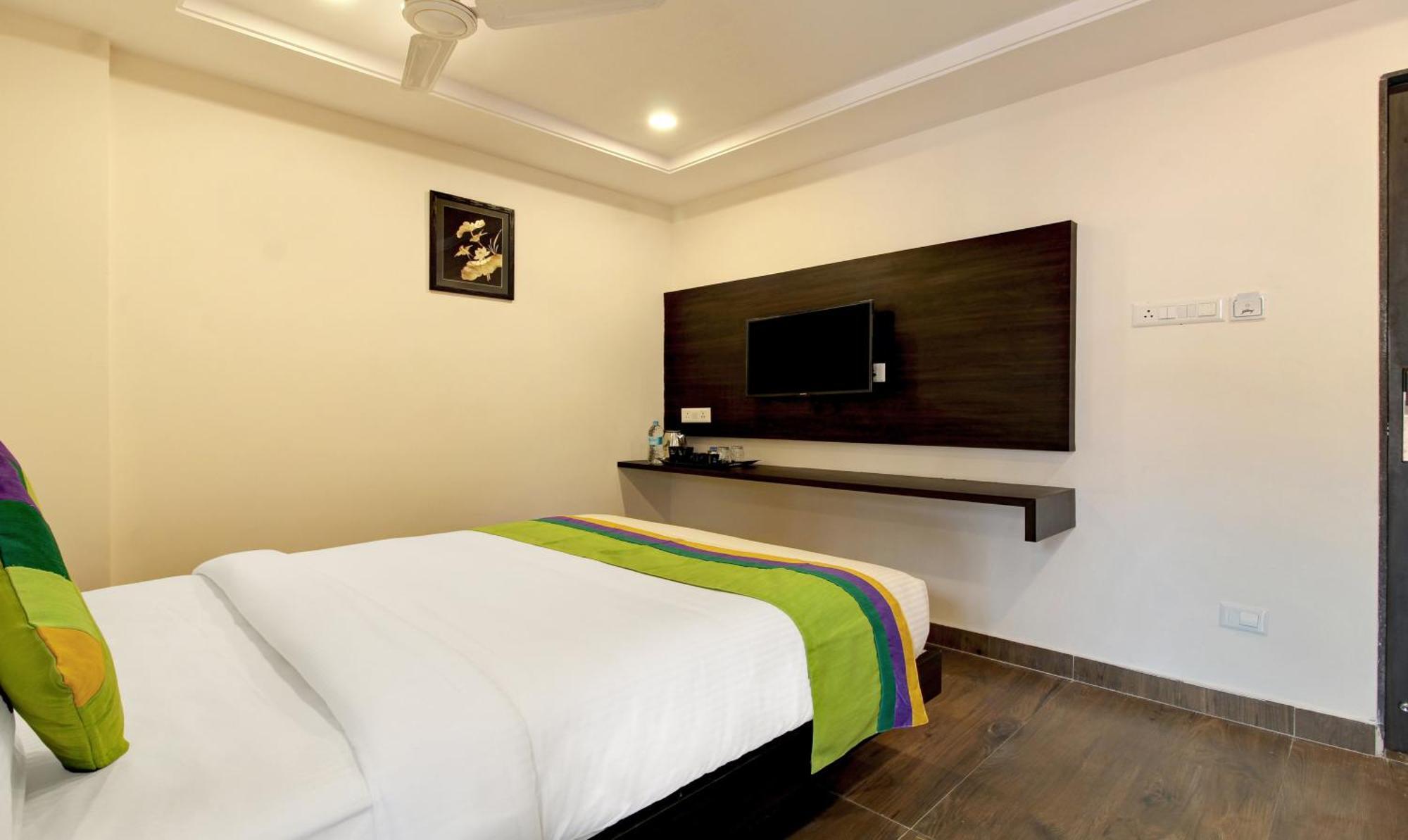 Treebo Excella Hotel วิสาขปัตนัม ภายนอก รูปภาพ