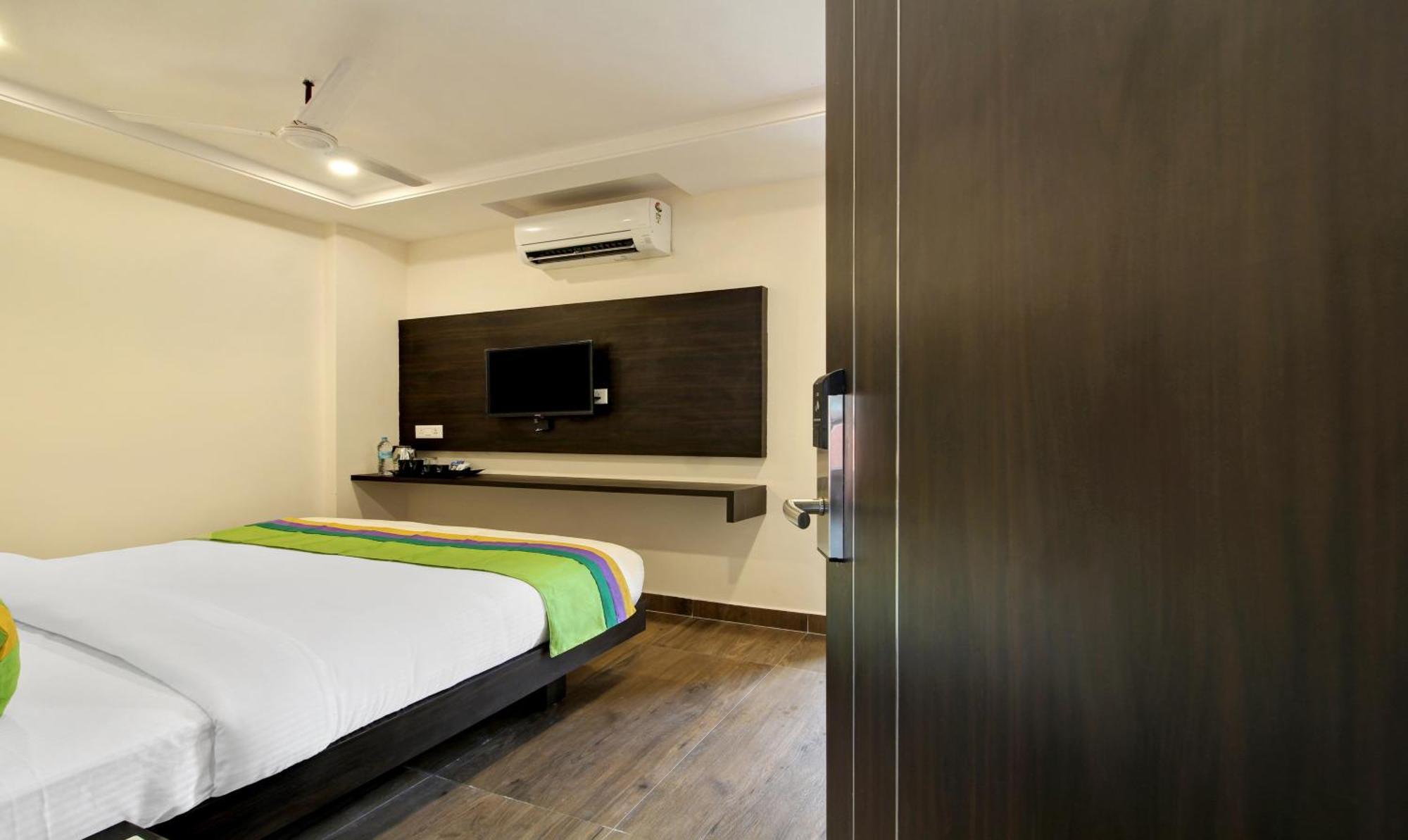 Treebo Excella Hotel วิสาขปัตนัม ภายนอก รูปภาพ