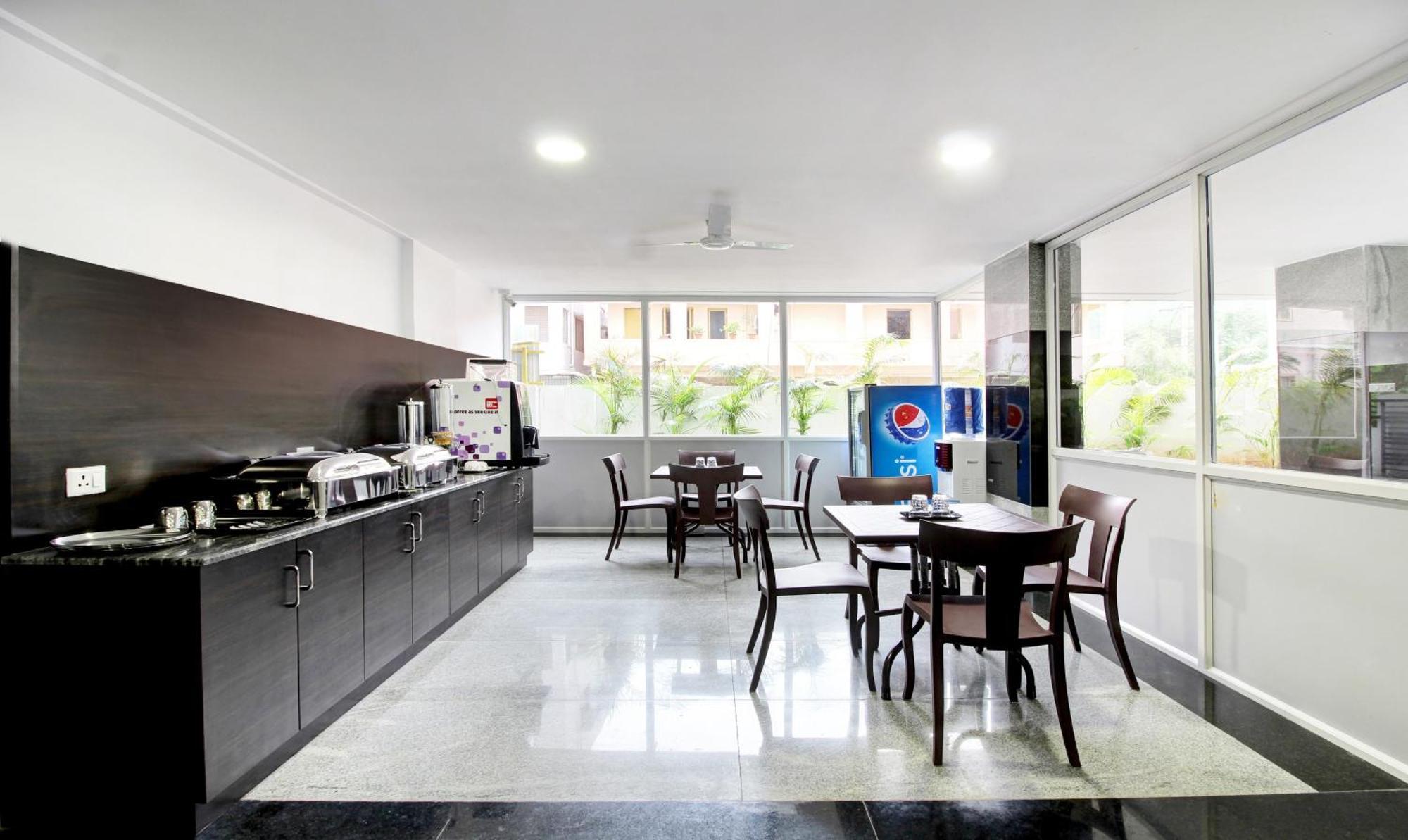 Treebo Excella Hotel วิสาขปัตนัม ภายนอก รูปภาพ