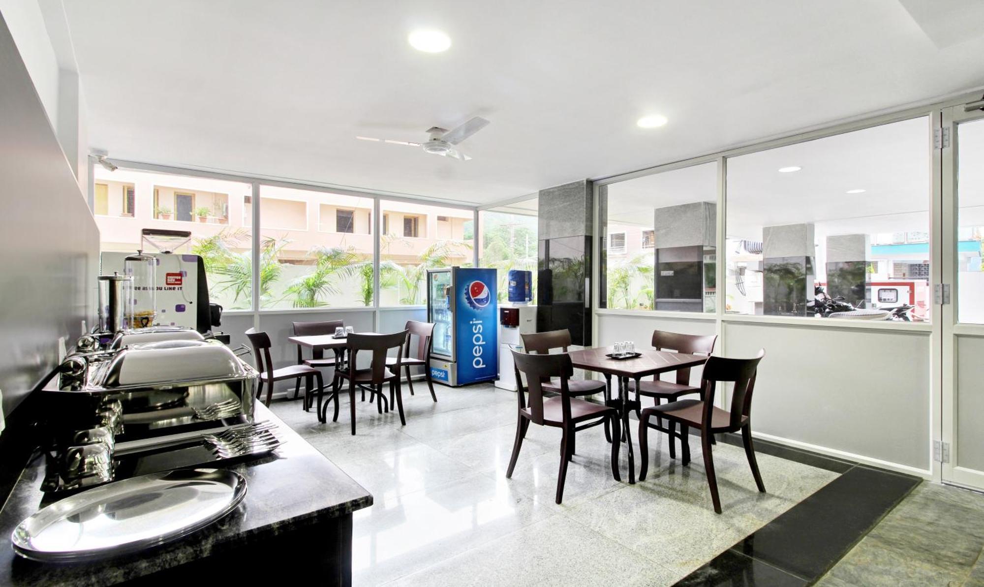 Treebo Excella Hotel วิสาขปัตนัม ภายนอก รูปภาพ