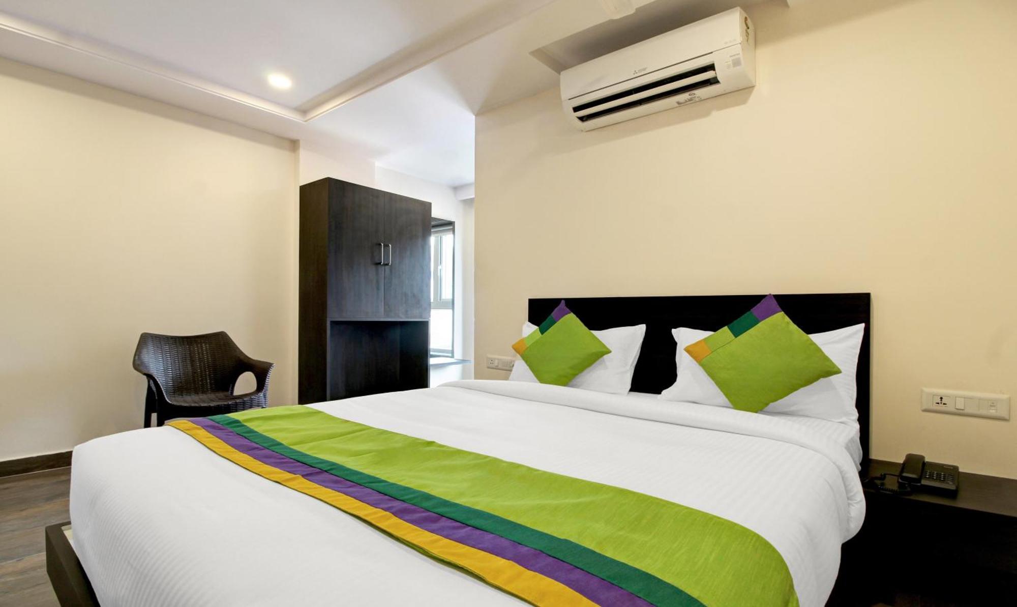 Treebo Excella Hotel วิสาขปัตนัม ภายนอก รูปภาพ